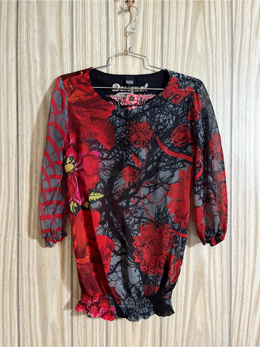Desigual Red Floral Vibrant Sheer 3/4 Sleeve Blouse Smocked Hem โ Size S